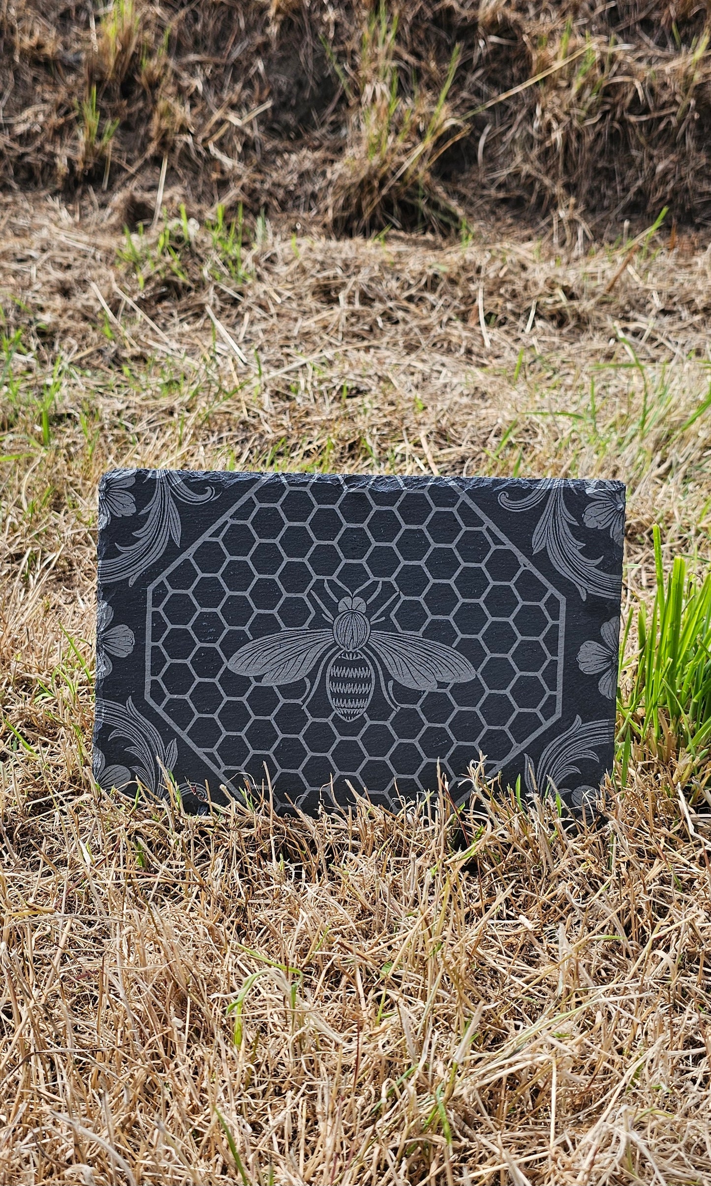 Bee honeycomb slate board