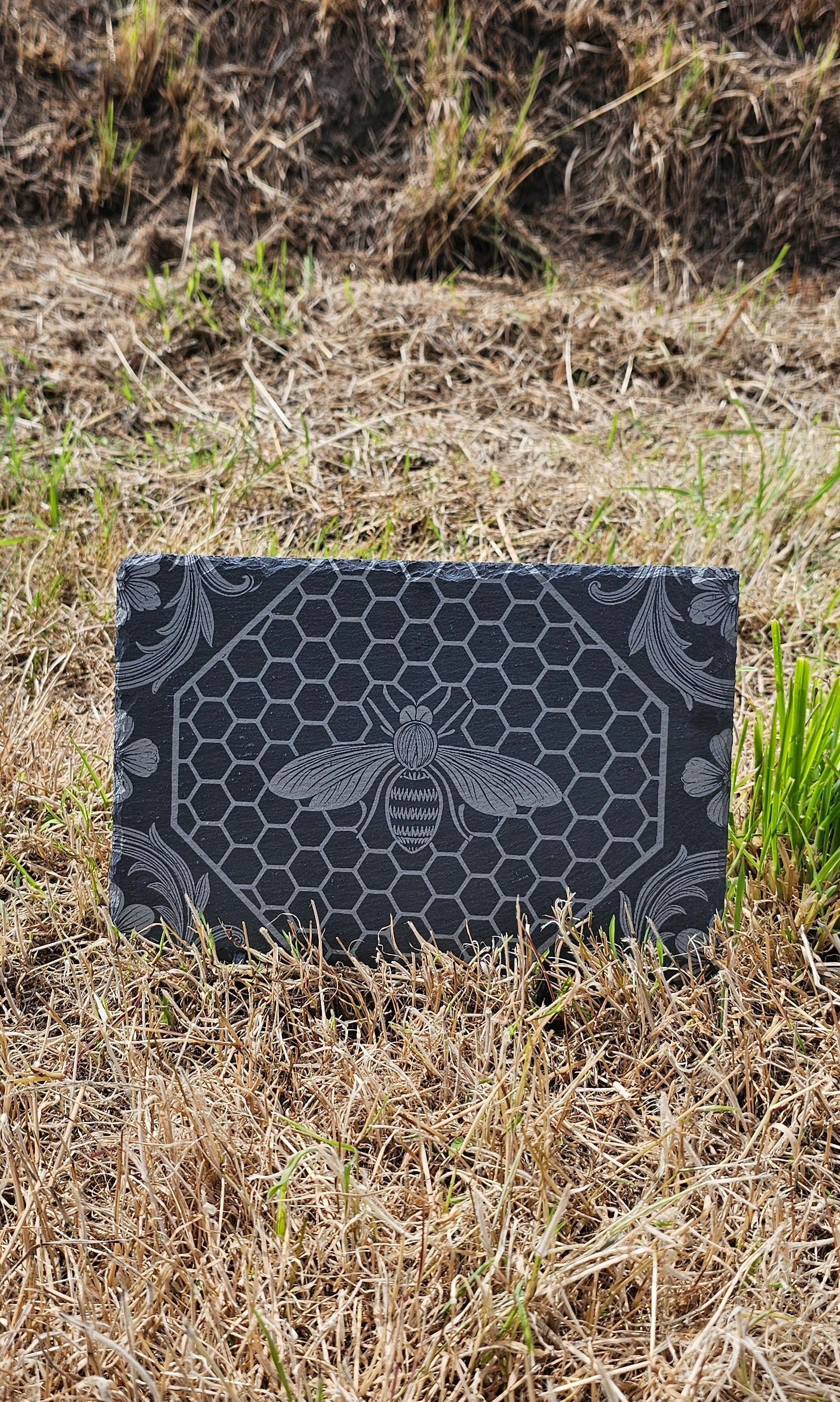 Bee honeycomb slate board